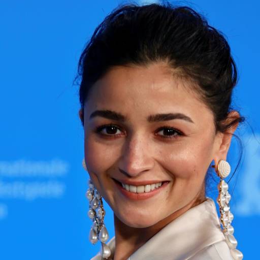 Face Guesser: Alia Bhatt - 1x1