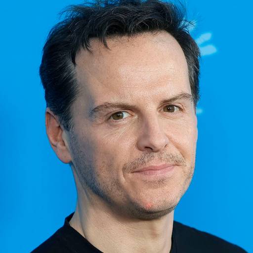 Face Guesser: Andrew Scott - 1x1