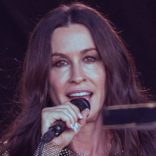 Face Guesser: Alanis Morissette - 1x1