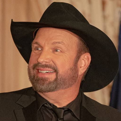 Face Guesser: Garth Brooks - 1x1